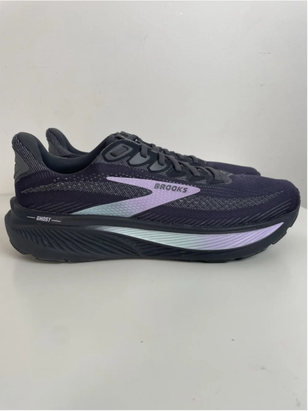 Brooks Ghost 17 Running Shoes Womens 12 Road Walking Sneakers Gym